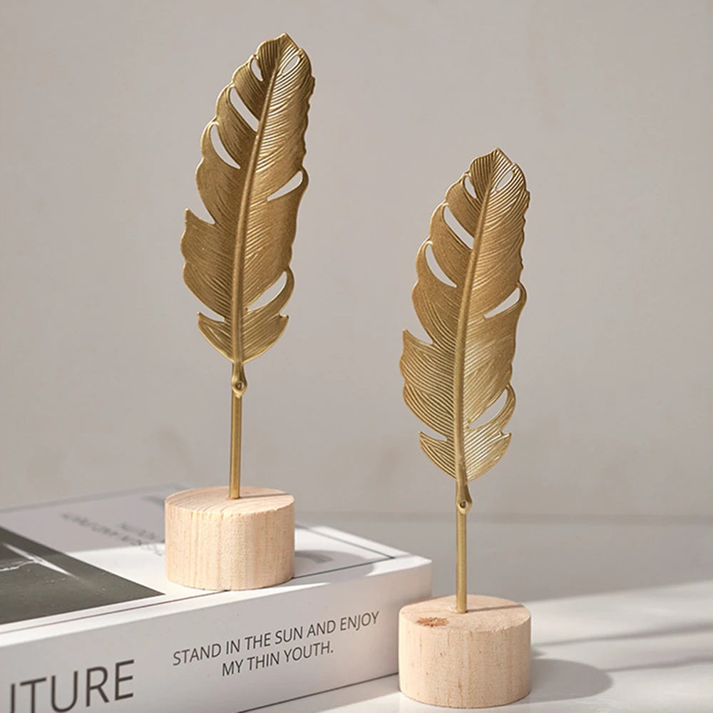 Miniature Figurines Wooden Ornaments Home Decoration Ginkgo Leaf Decoration Office Desktop Crafts
