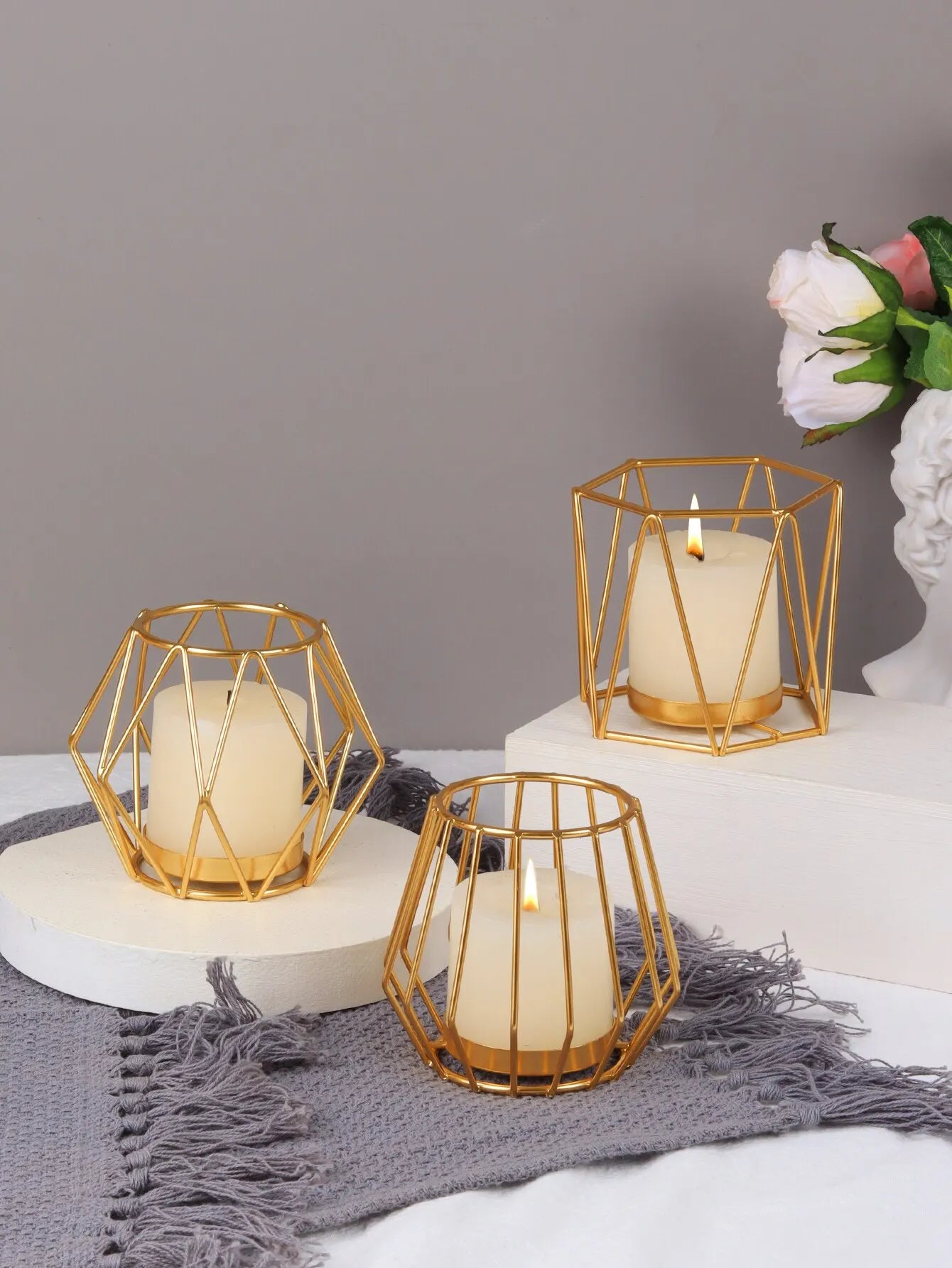 Nordic Gold Iron Candlestick Creative Home Model Room Hollowed Out Line Home Romantic Atmosphere Candlestick Decoration